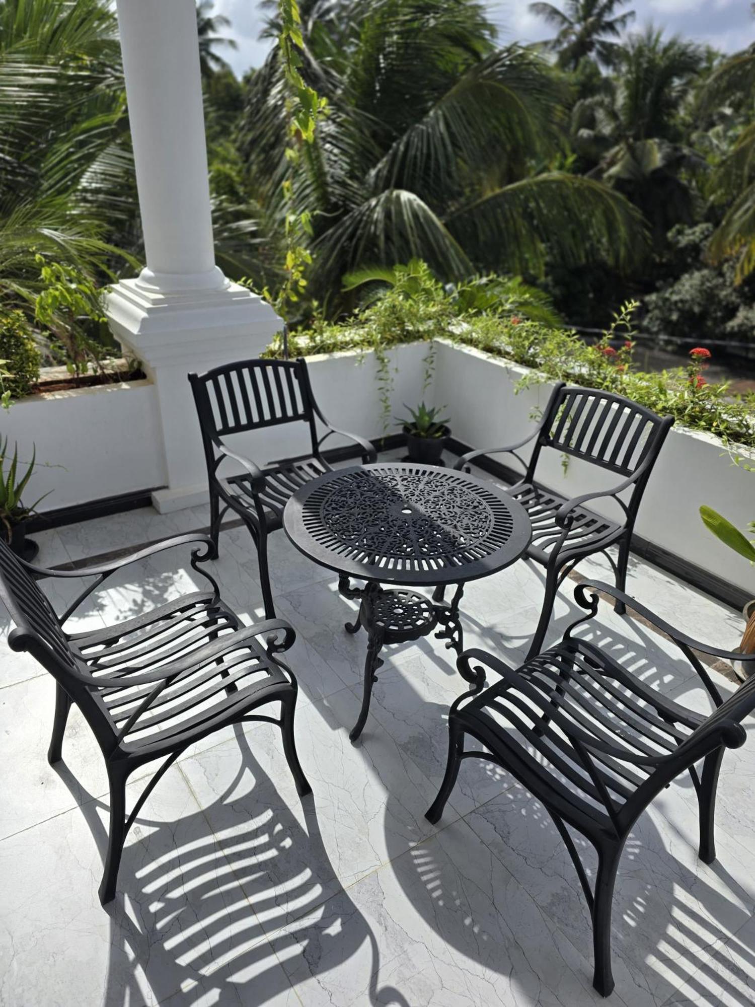 Munril Guest Appartement Jaffna Buitenkant foto