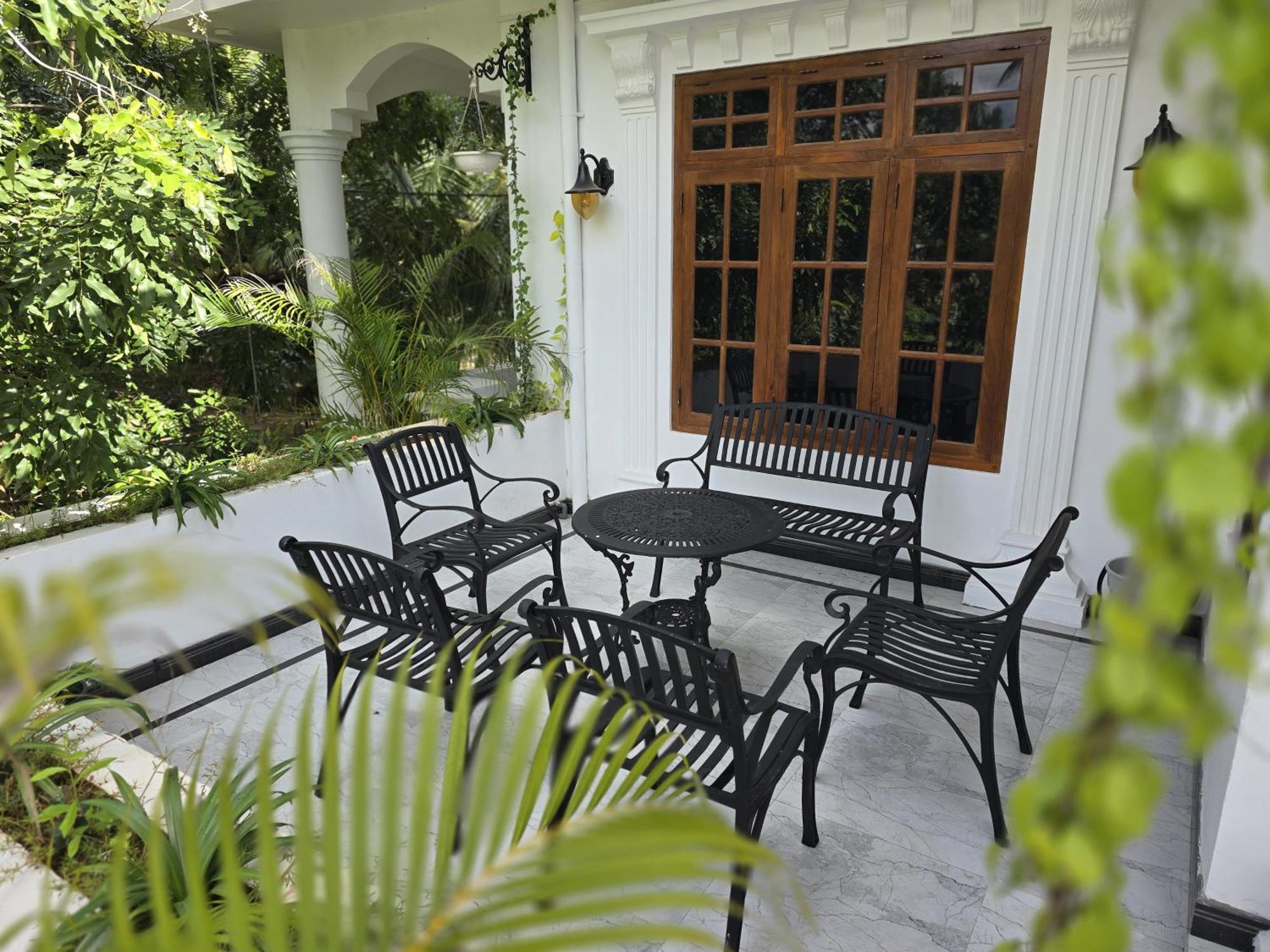 Munril Guest Appartement Jaffna Buitenkant foto