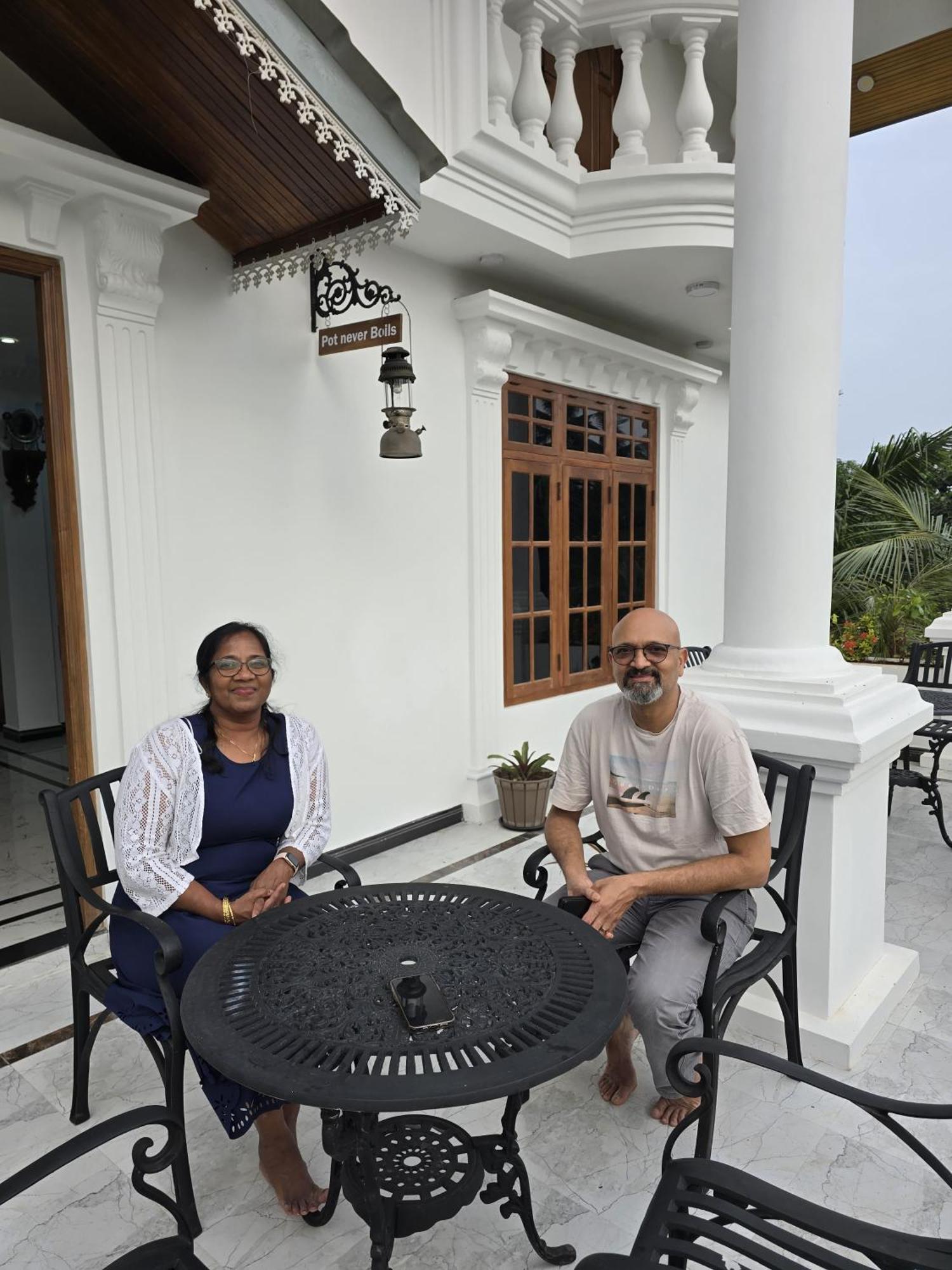 Munril Guest Appartement Jaffna Buitenkant foto