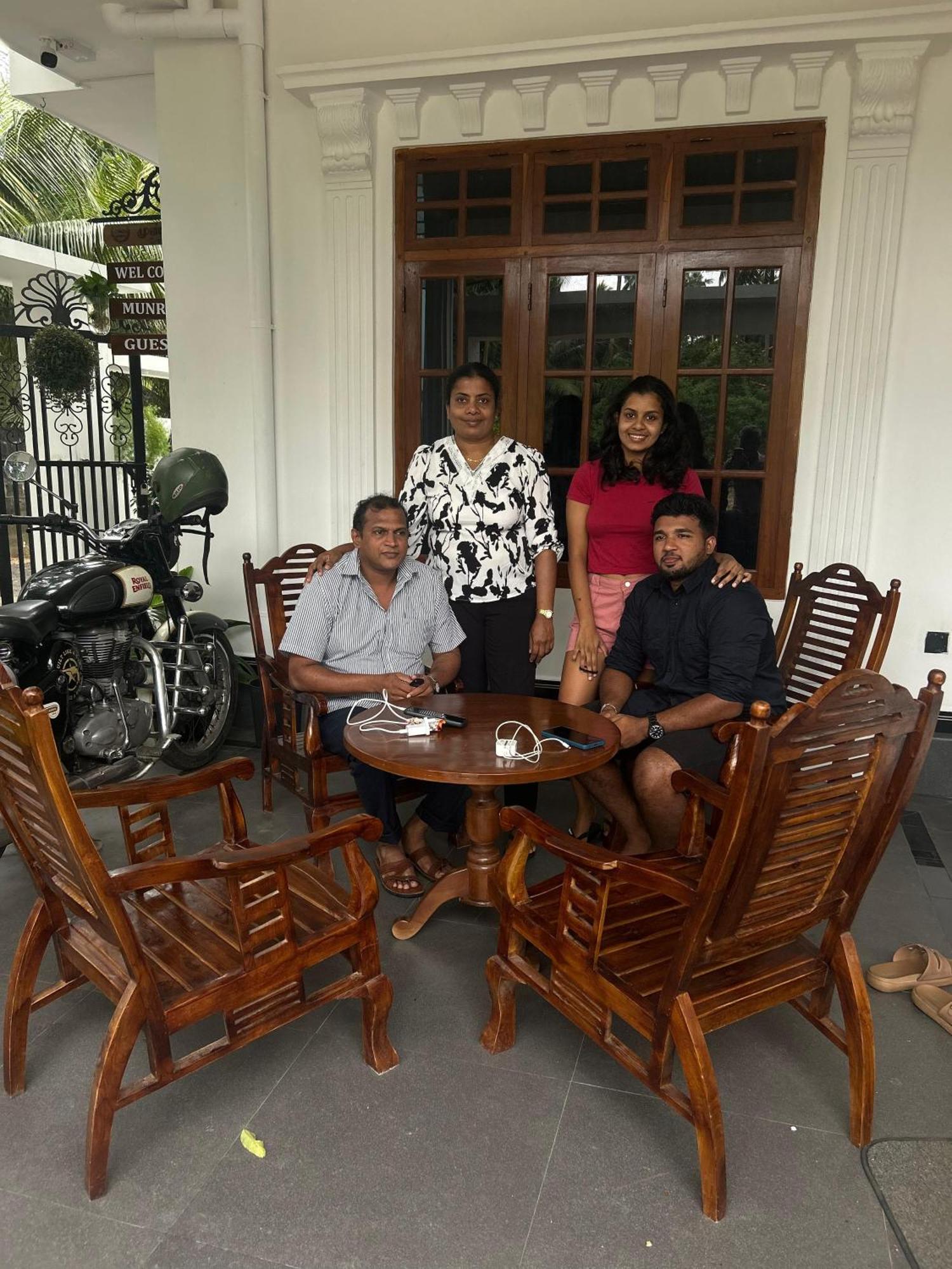 Munril Guest Appartement Jaffna Buitenkant foto