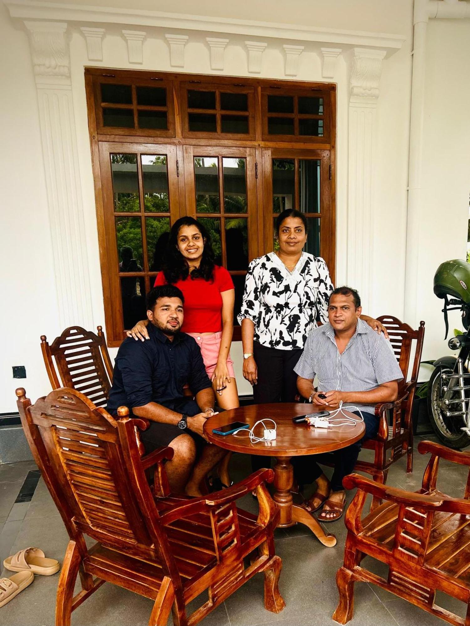 Munril Guest Appartement Jaffna Buitenkant foto