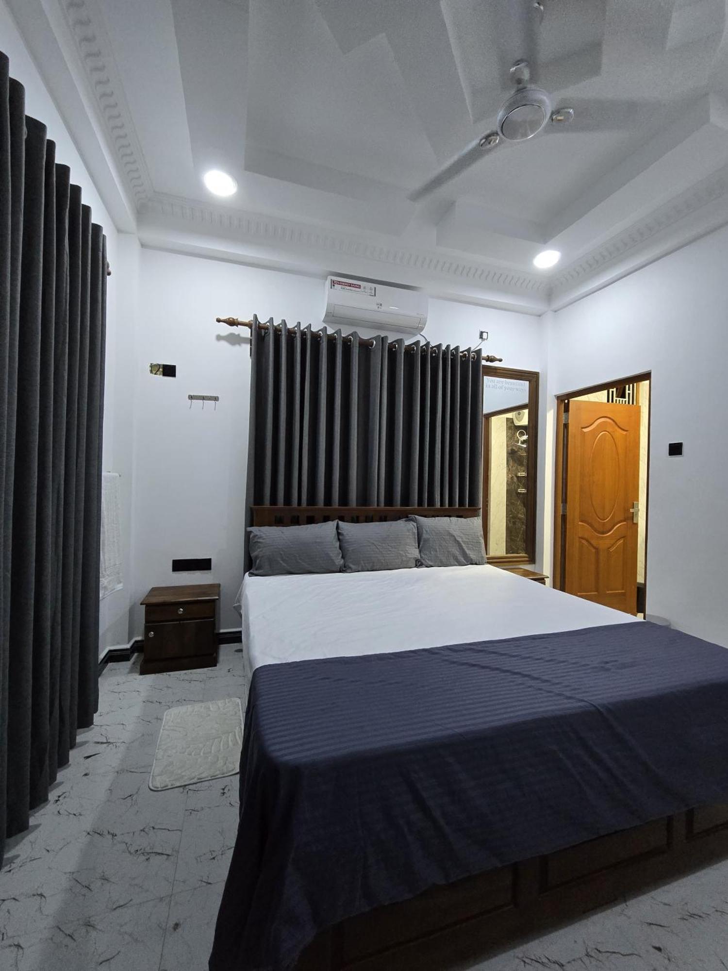 Munril Guest Appartement Jaffna Buitenkant foto