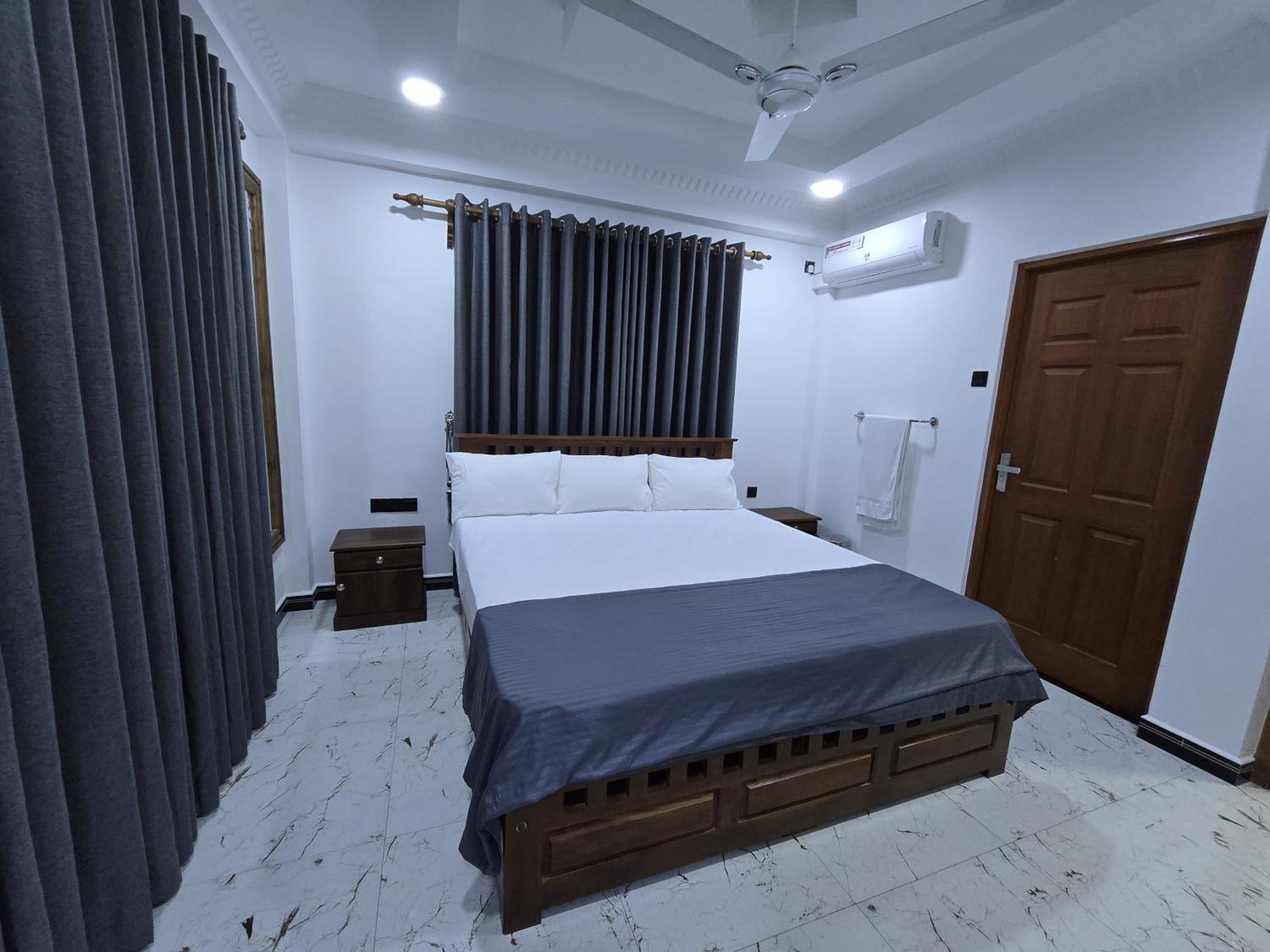 Munril Guest Appartement Jaffna Buitenkant foto
