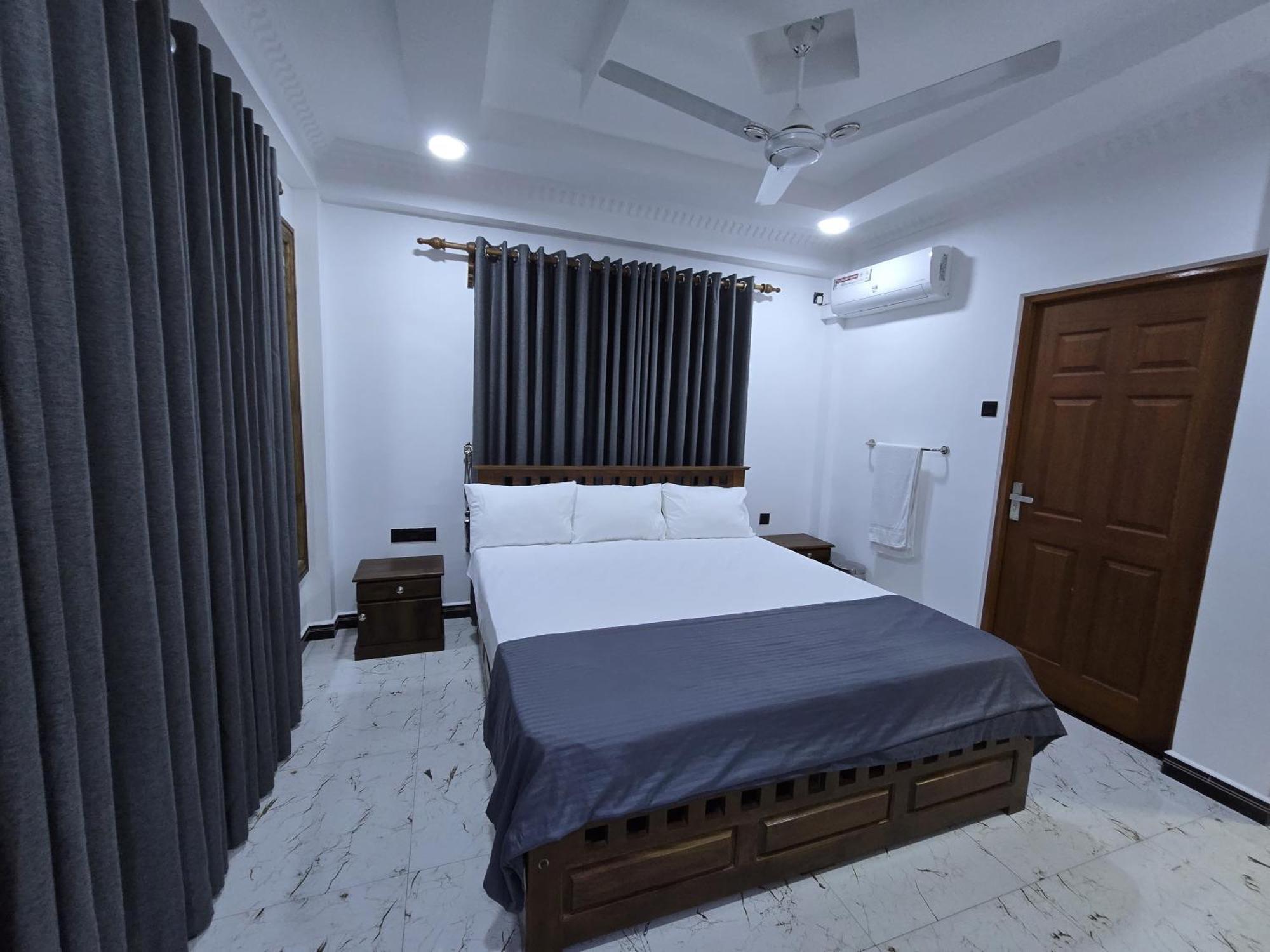 Munril Guest Appartement Jaffna Buitenkant foto
